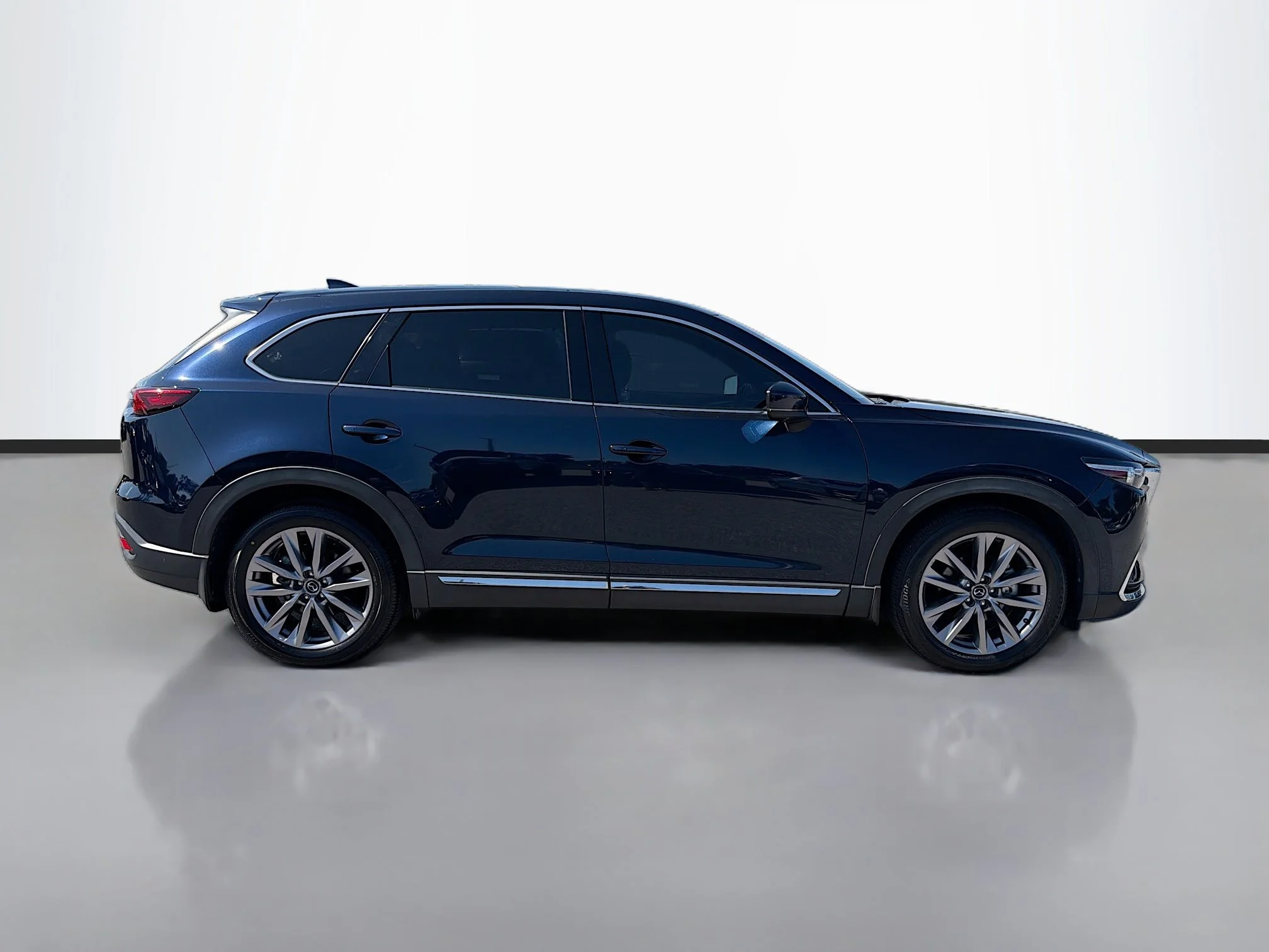 Used 2023 Deep Crystal Blue Mica Mazda Grand Touring image 6