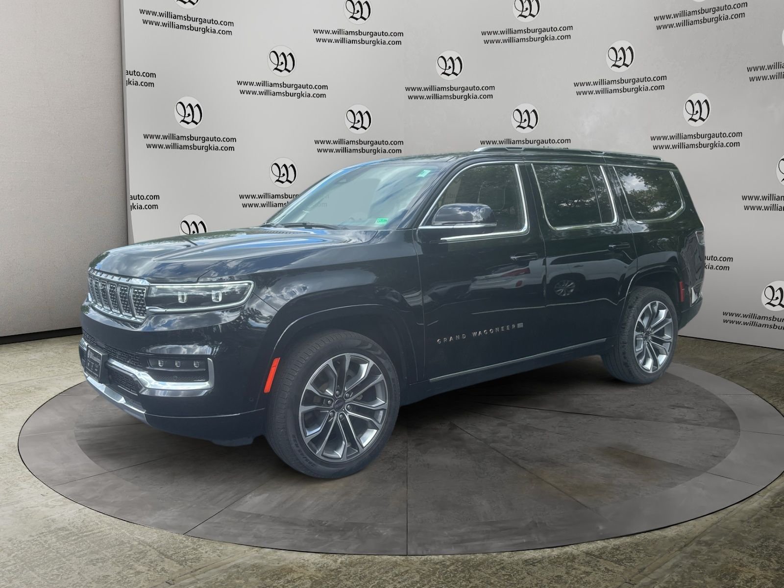 2024 Jeep Grand Wagoneer Series III 4WD's photo