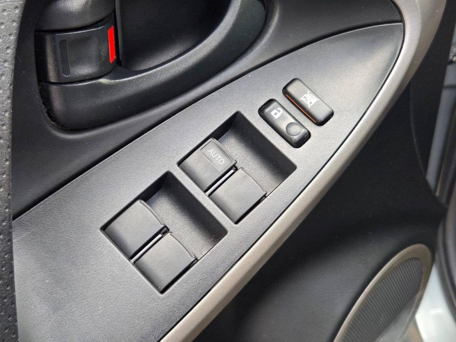 Used 2008 Everglade Metallic Toyota Base image 21