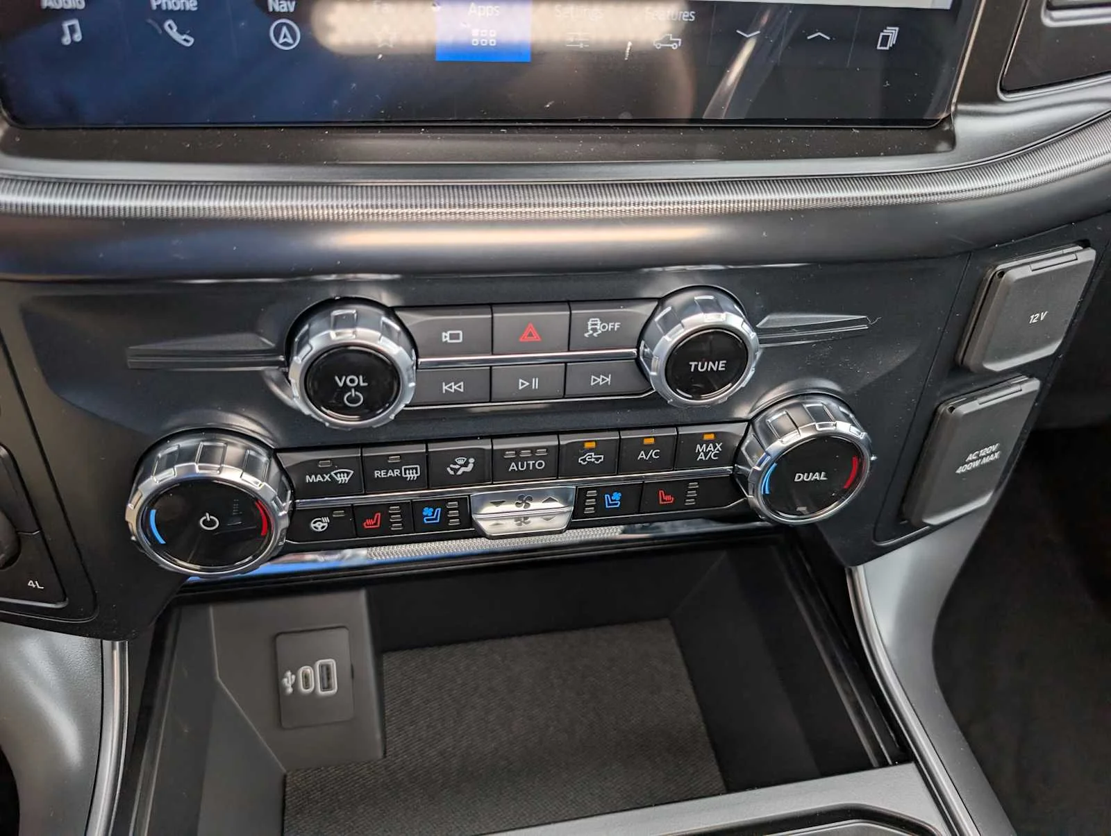 New 2026 Avalanche Ford Lariat® image 25