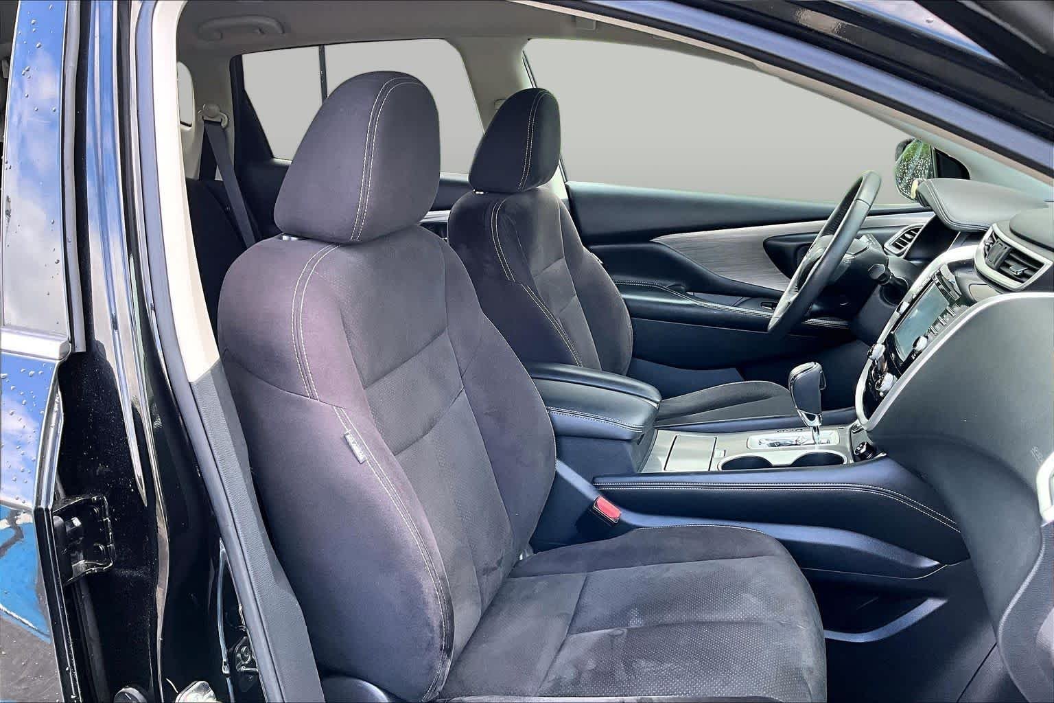 Pre-Owned 2016 Nissan Murano SV