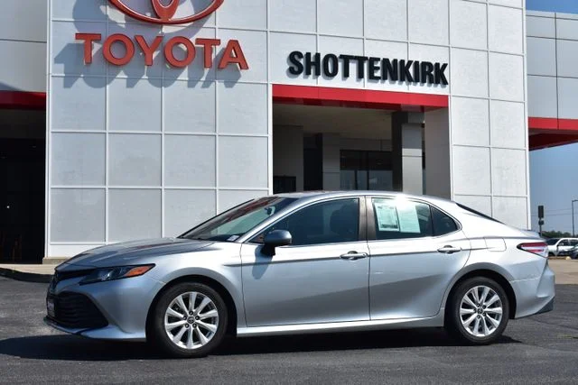 Used 2018 Silver Toyota LE image 1
