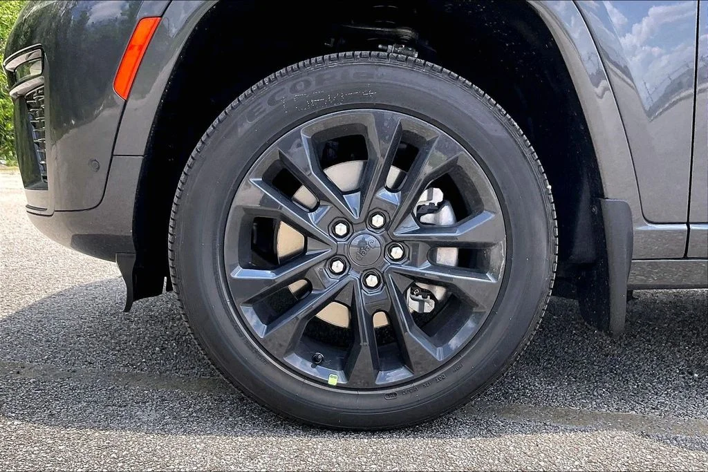 New 2026 Jeep Grand Cherokee L Limited 4D Sport Utility