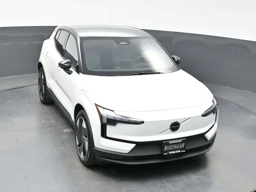 New 2026 White Volvo Twin Motor Performance Ultra image 27