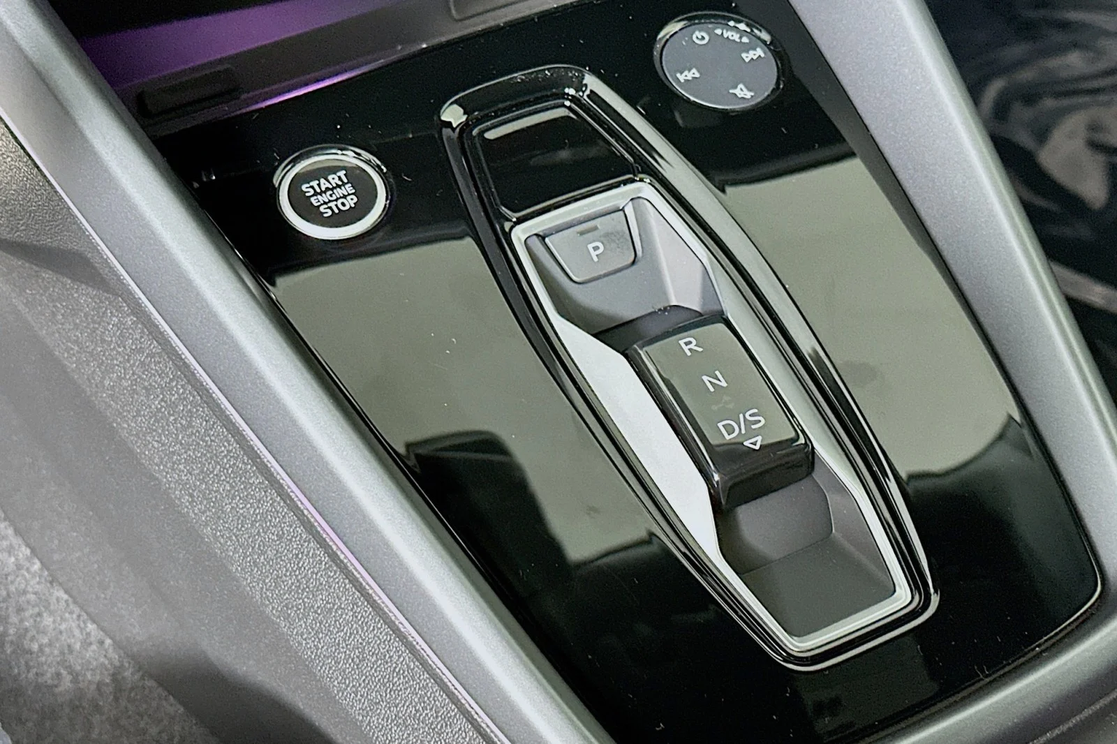 New 2026 Brilliant Black Audi Premium image 7