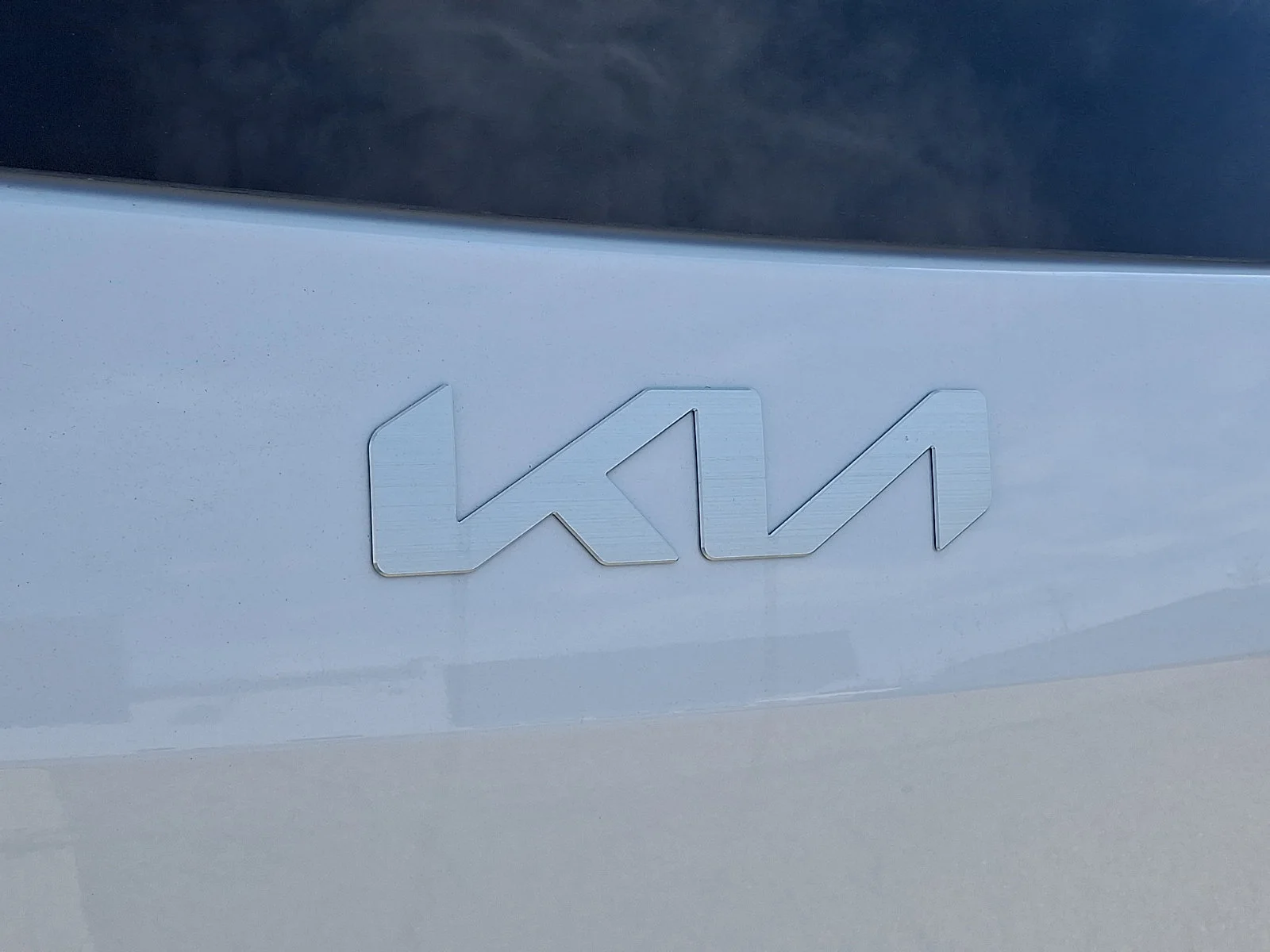 New 2026 White Kia GT-Line image 22
