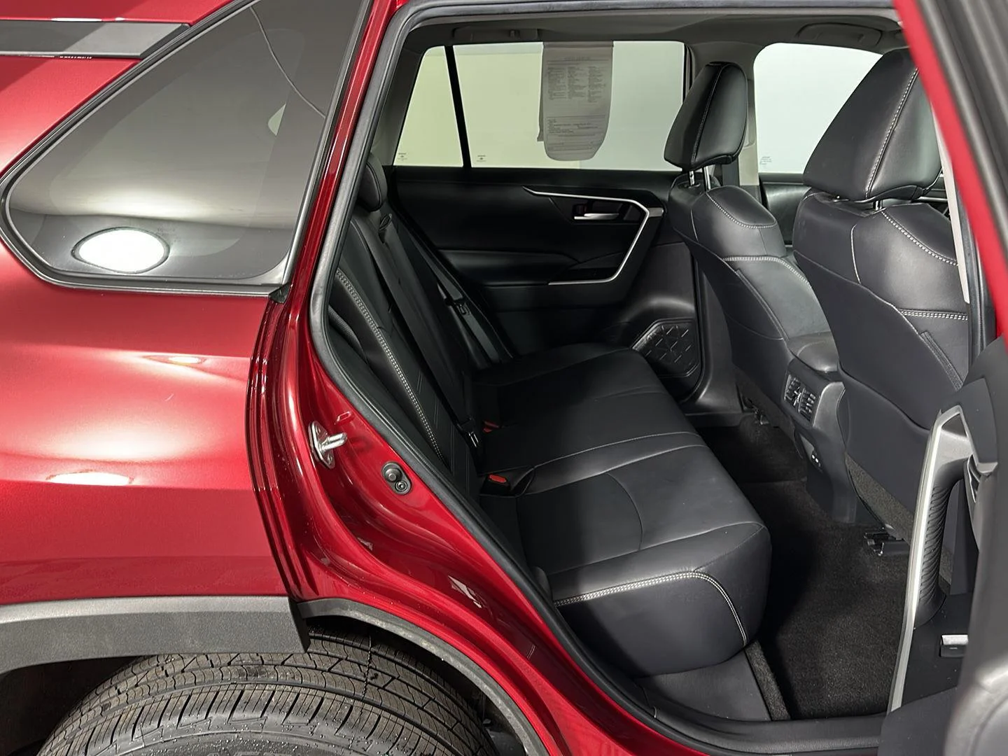 Used 2024 Ruby Flare Pearl Toyota XLE Premium image 28