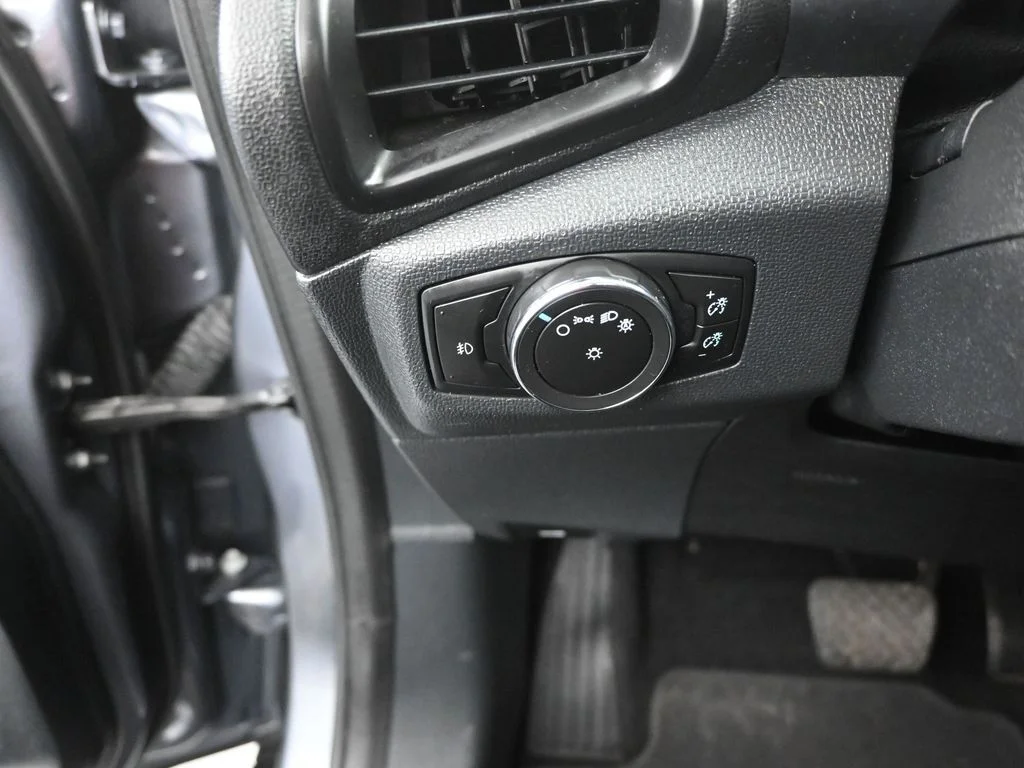 Certified Used 2018 Gray Ford SE image 21