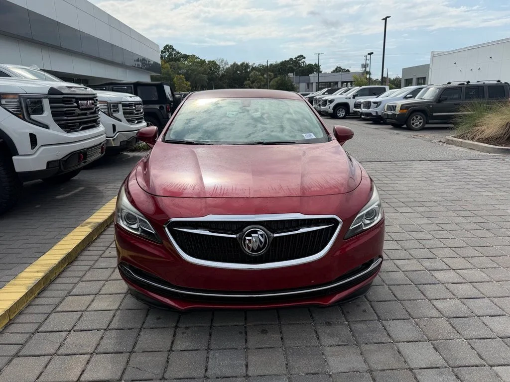 Used 2018 Red Quartz Tintcoat Buick Essence image 3