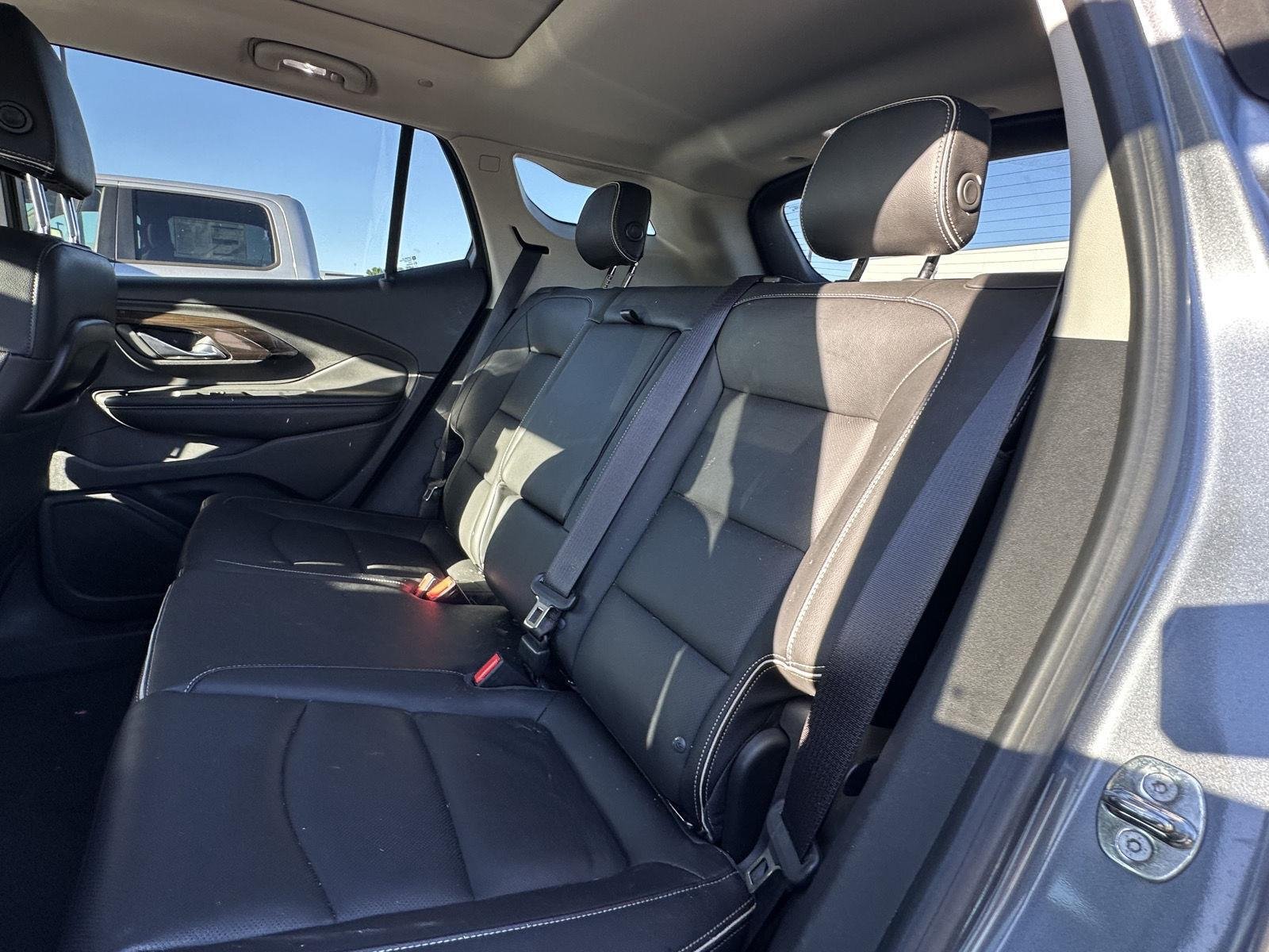 Used 2019 GRAY GMC  image 7