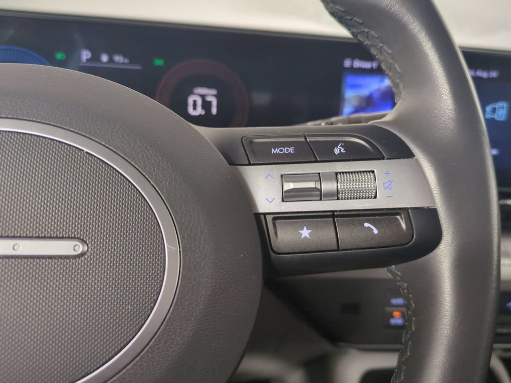2025 Hyundai Kona SEL - Photo 31