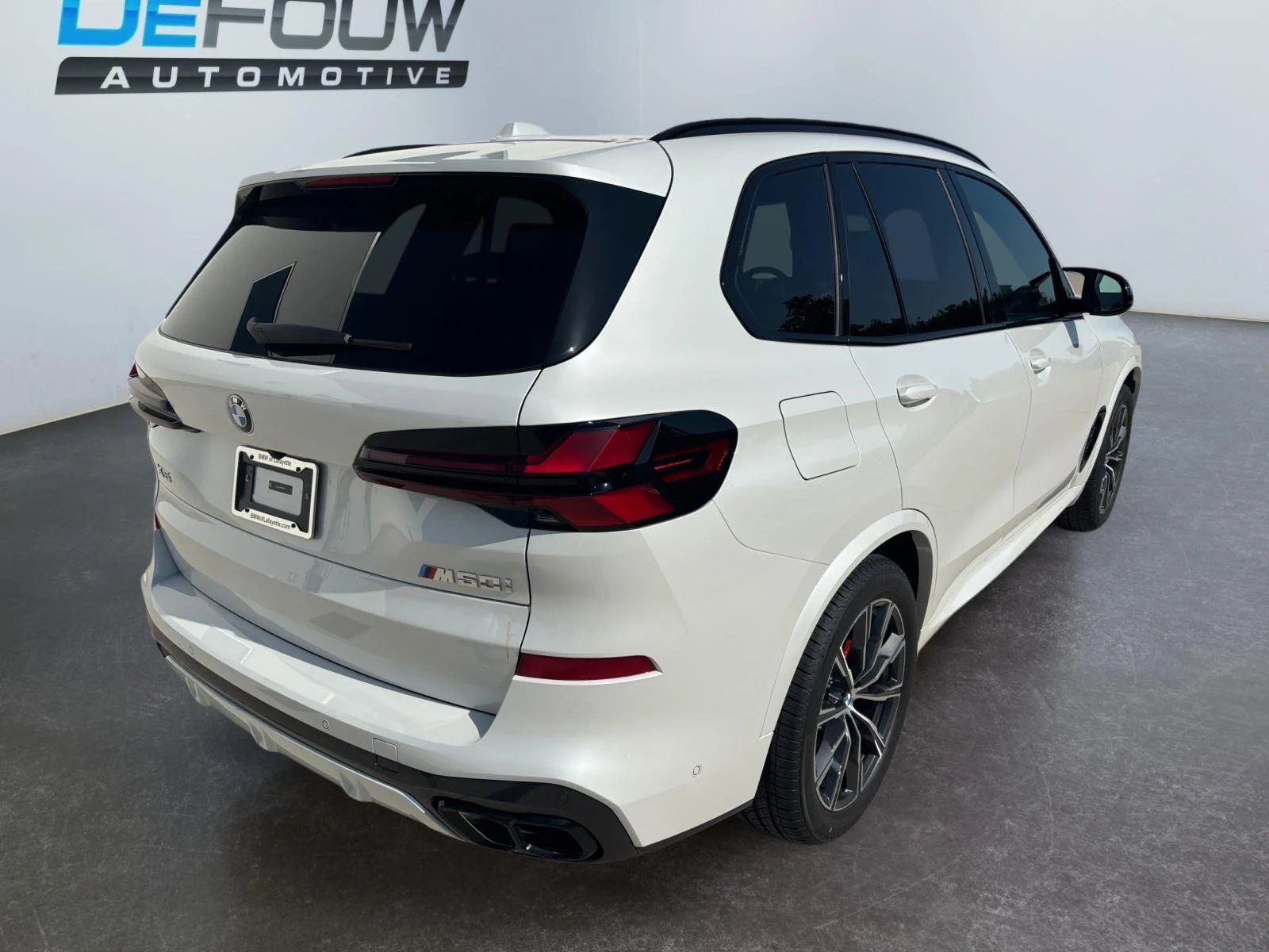 New 2026 Mineral White Metallic BMW M60i image 13