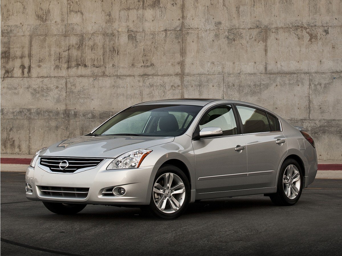 Used 2012 Tuscan Sun Metallic Nissan 2.5 S image 1