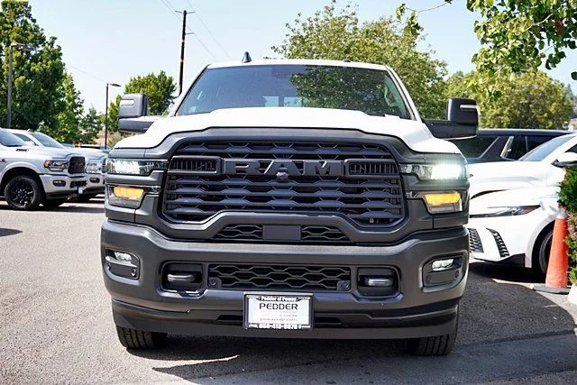 New 2026 Bright White Clear-Coat Exterior Paint RAM Tradesman image 5