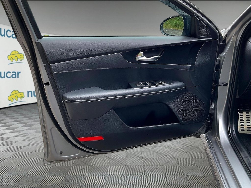 Used 2023 Gray Kia GT-Line image 9