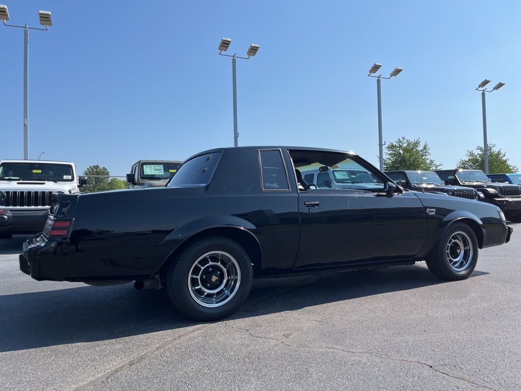 Used 1986 Black Buick Grand National image 38