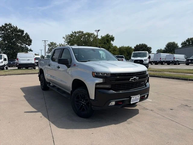 Used 2019 Silver Chevrolet LT Trail Boss image 7