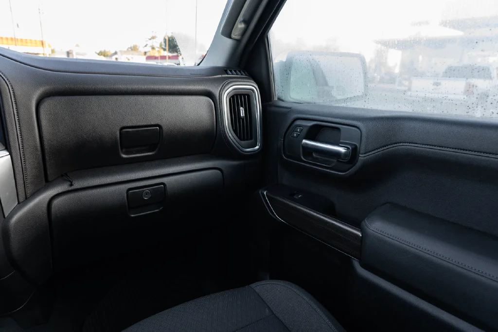 Used 2019 Blue Chevrolet LT image 10