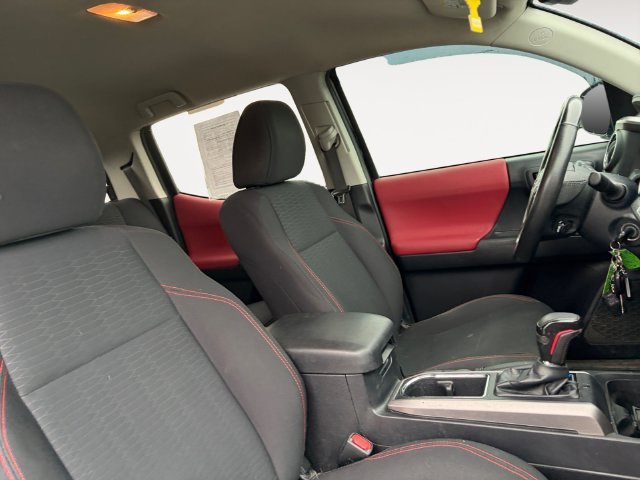 Used 2019 Black Toyota SR5 image 12