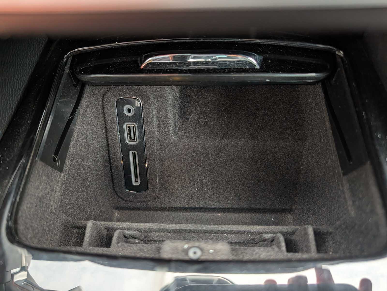 Used 2023 Bianco Maserati Modena image 32