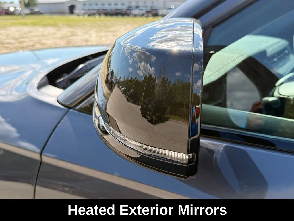 New 2026 Baltic Gray Metallic Clear-Coat Exterior Paint Jeep Laredo Altitude image 31