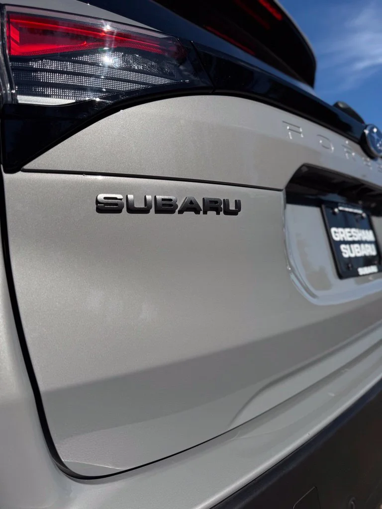 Used 2025 River Rock Pearl Subaru Limited image 48