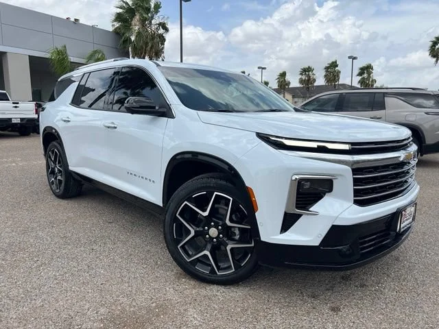 Used 2026 Polar White Tricoat Chevrolet High Country image 1