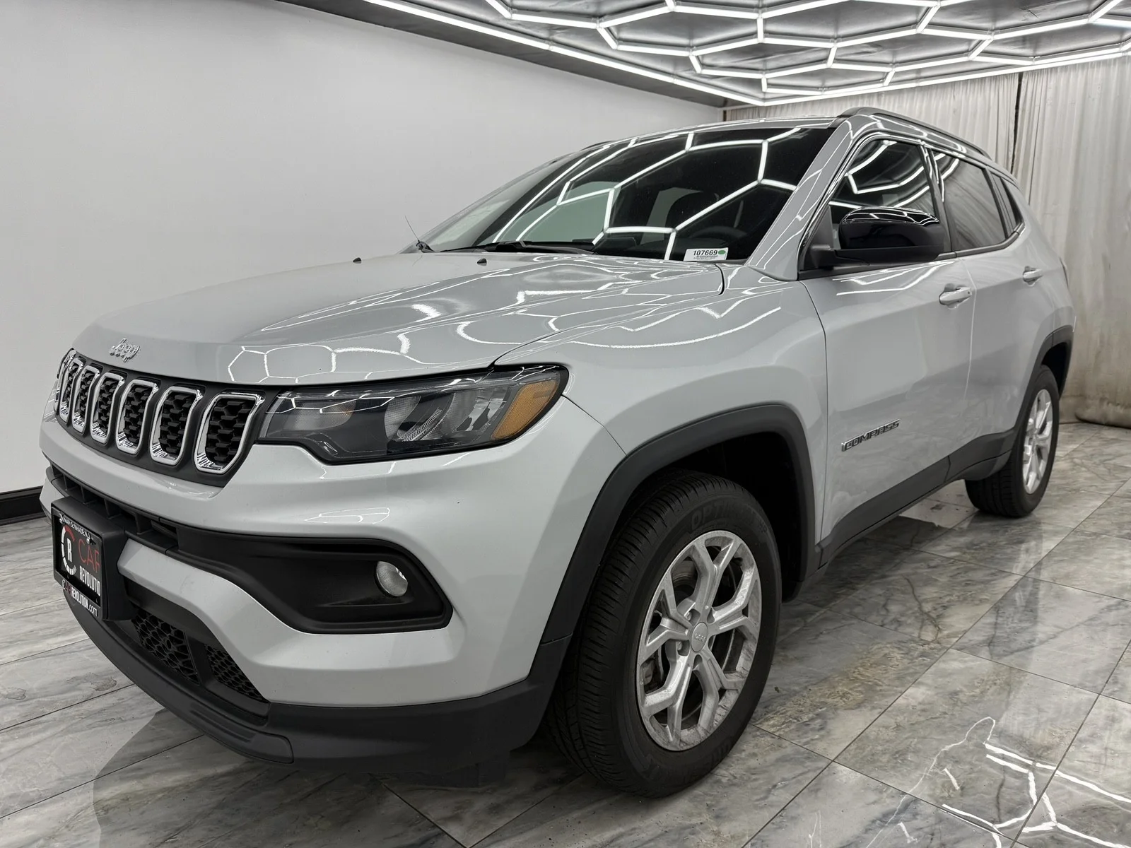 Used 2024 Silver Zynith Metallic Clearcoat Jeep Latitude 4X4 image 3
