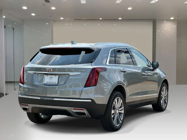 Used 2025 Silver Cadillac Premium Luxury image 5