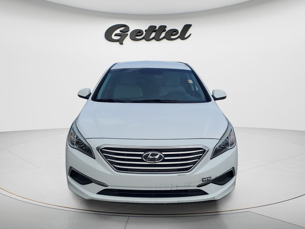 Used 2017 Hyundai Sonata SE with VIN 5NPE24AFXHH453065 for sale in Punta Gorda, FL