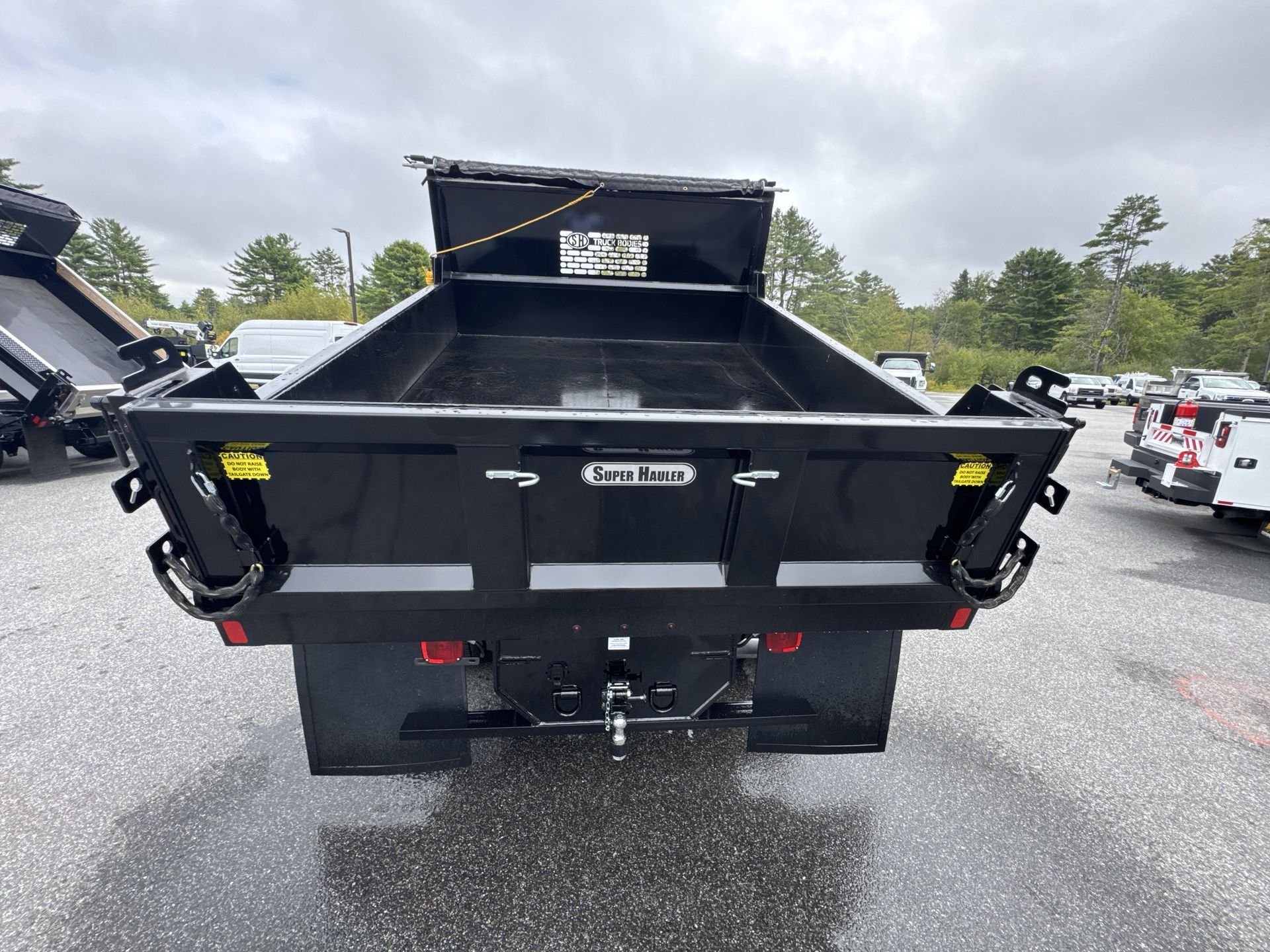 New 2026 Oxford White Ford F-350® XL image 4