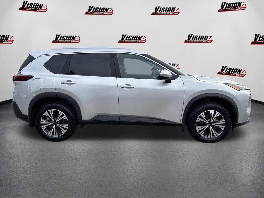 Used 2023 Silver Nissan SV image 4