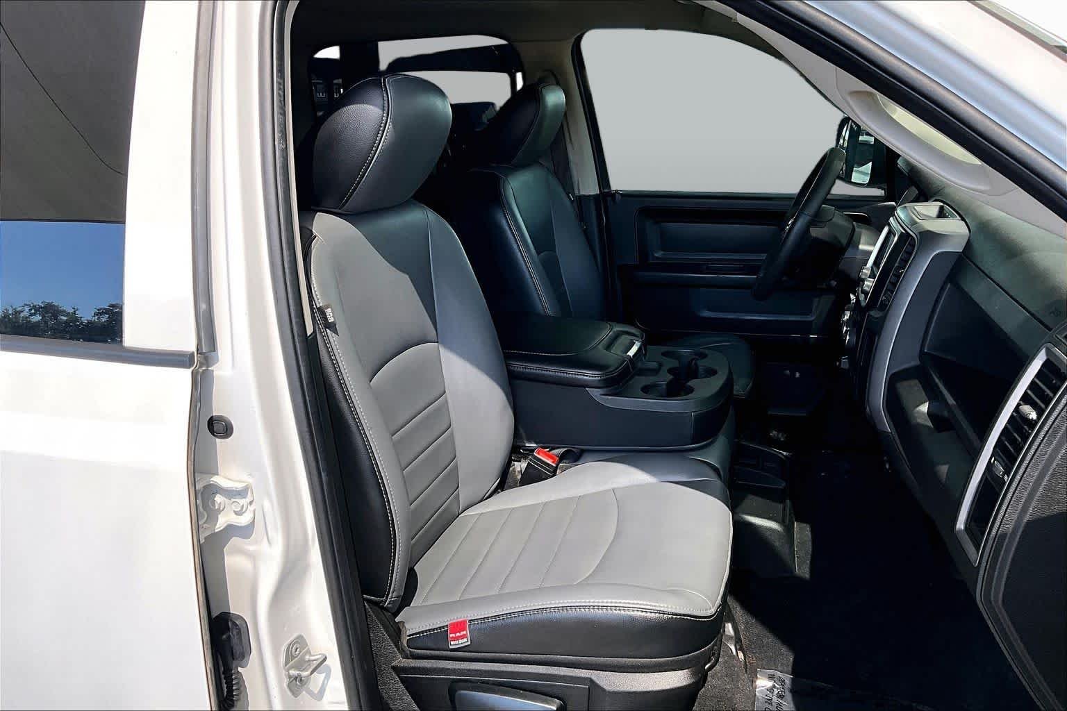 Used 2022 Bright White Clearcoat Ram Tradesman image 9