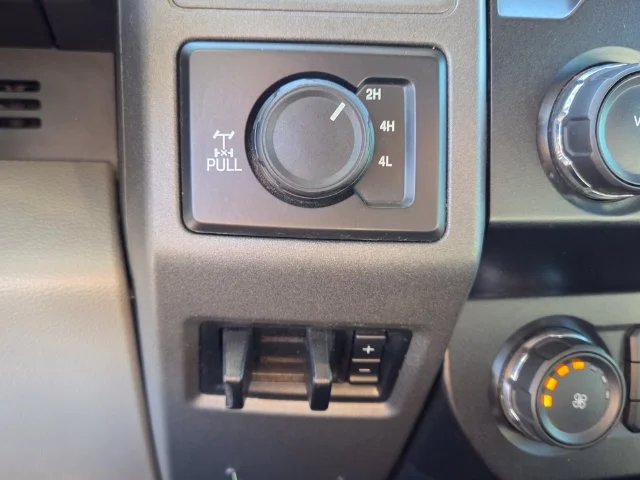 Used 2021 White Ford XL image 21