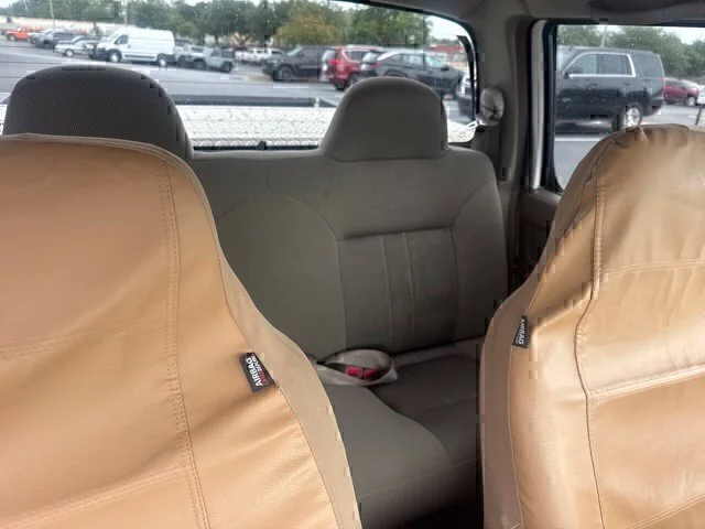 Used 2004 White Nissan XE image 20