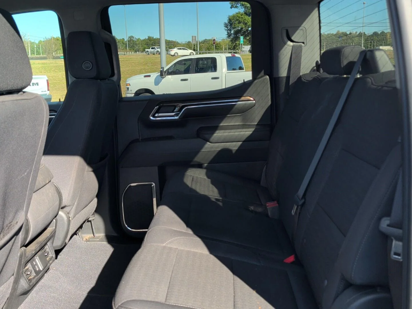 Used 2024 Dark Ash Metallic Chevrolet LT (2FL) image 25