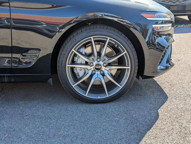 Used 2026 Black Genesis 2.5T Prestige image 9