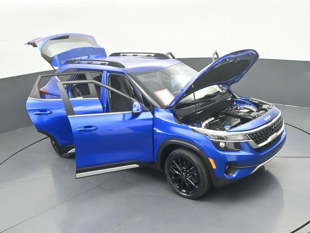 Used 2023 Neptune Blue Kia Nightfall image 68