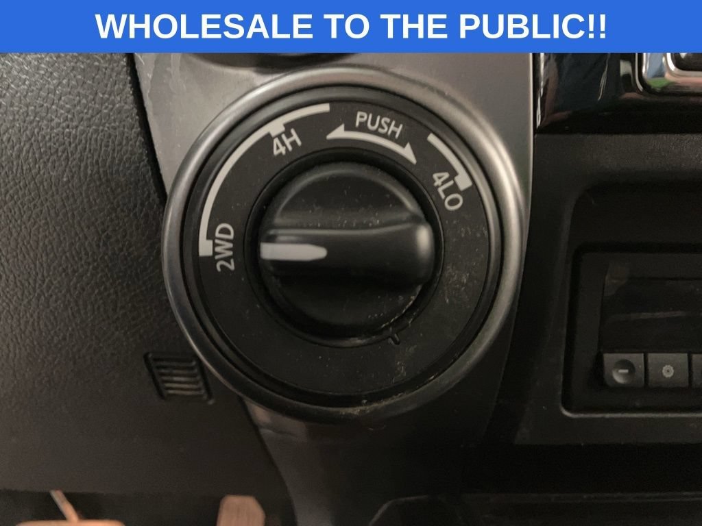 Used 2018 Cayenne Red Nissan Platinum Reserve image 9