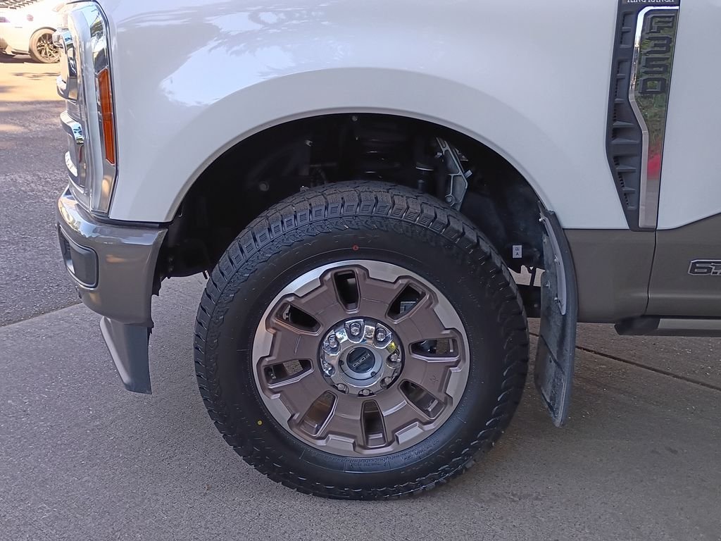 Used 2023 White Ford King Ranch image 8