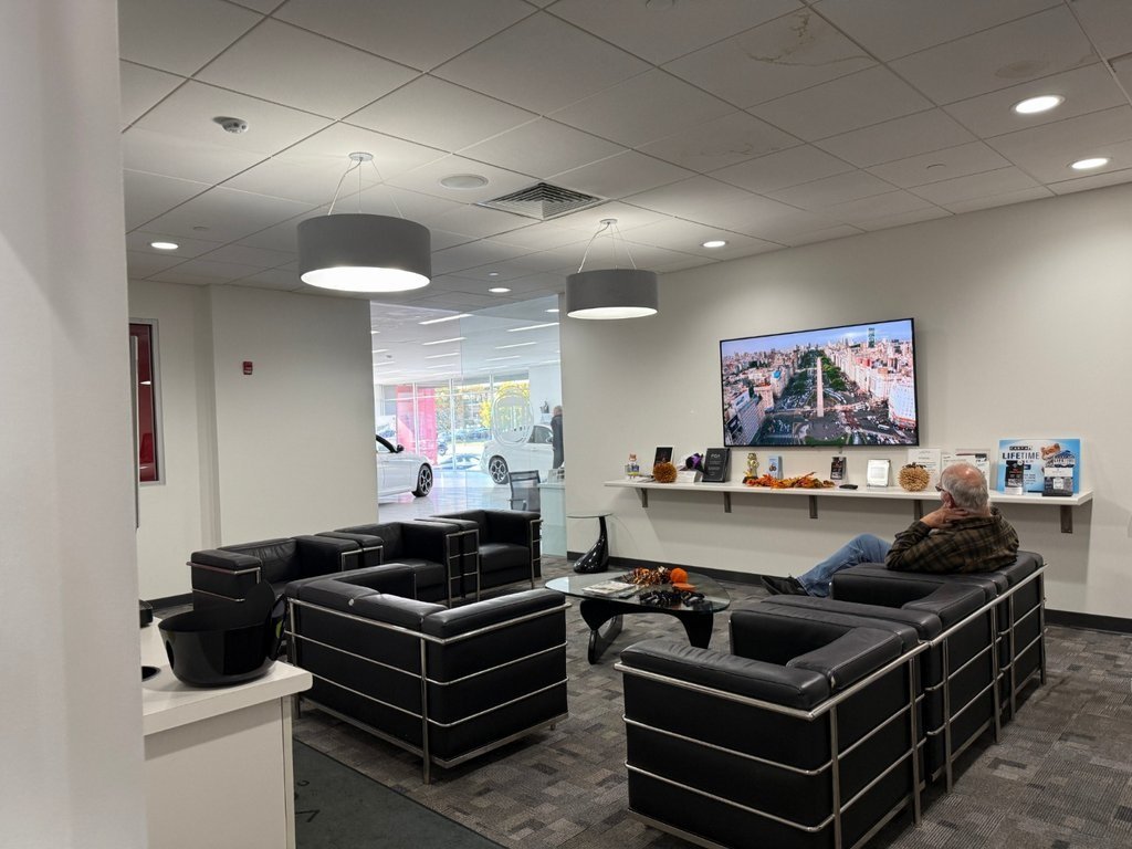 2022 AUDI Q8 - Image 26