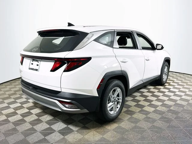 New 2026 White Hyundai SE image 3