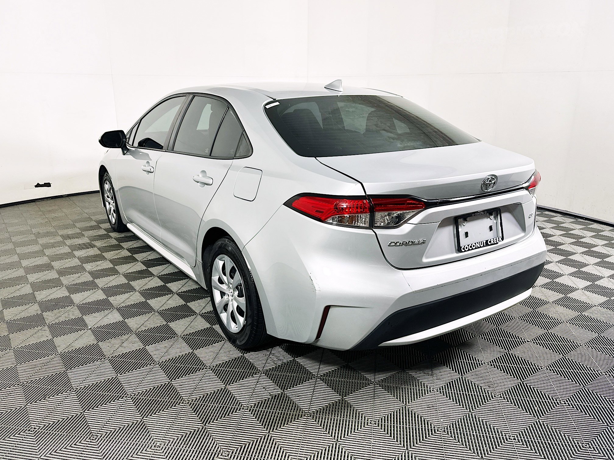 2021 Toyota Corolla thumbnail 7