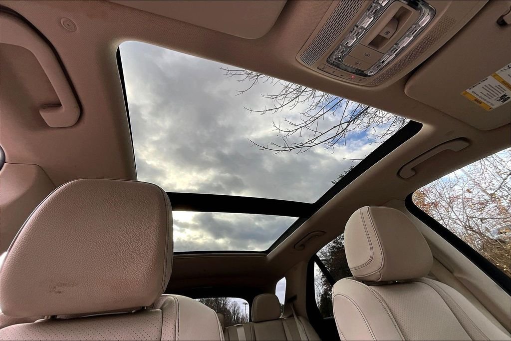 Certified Used 2022 Blue Mercedes-Benz GLE 350 image 17