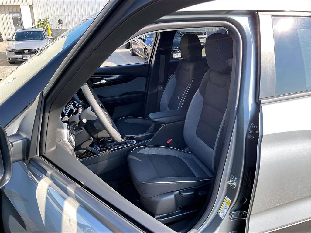 Used 2024 Gray Chevrolet LT image 10