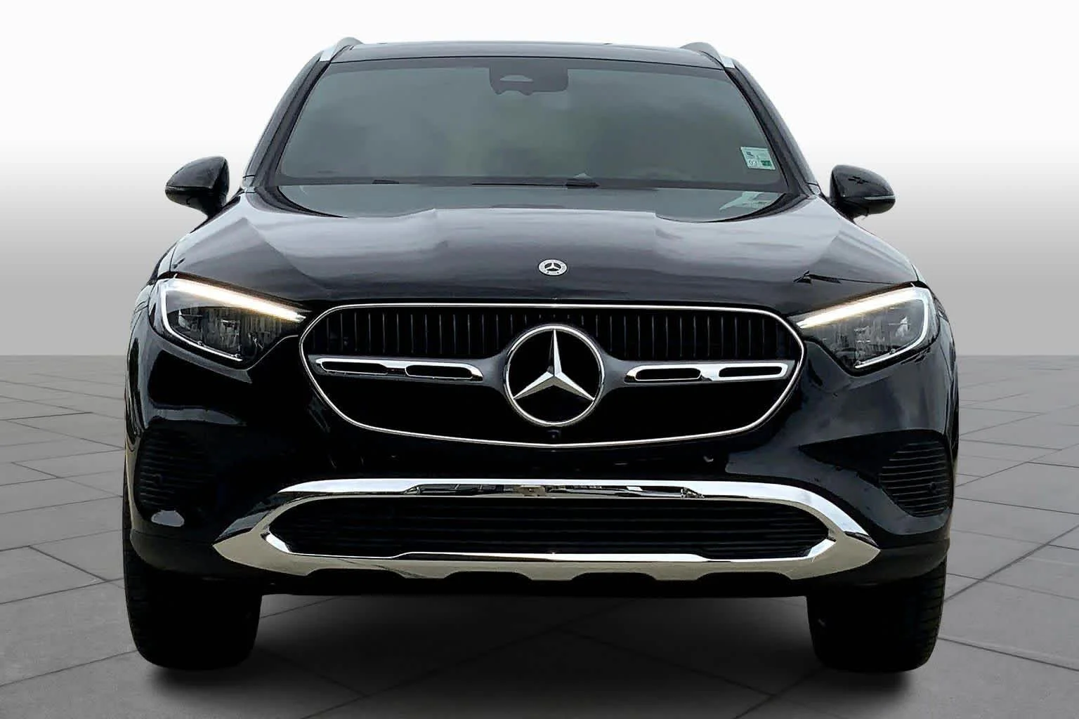 New 2026 Obsidian Black Metallic Mercedes-Benz GLC 300 image 3