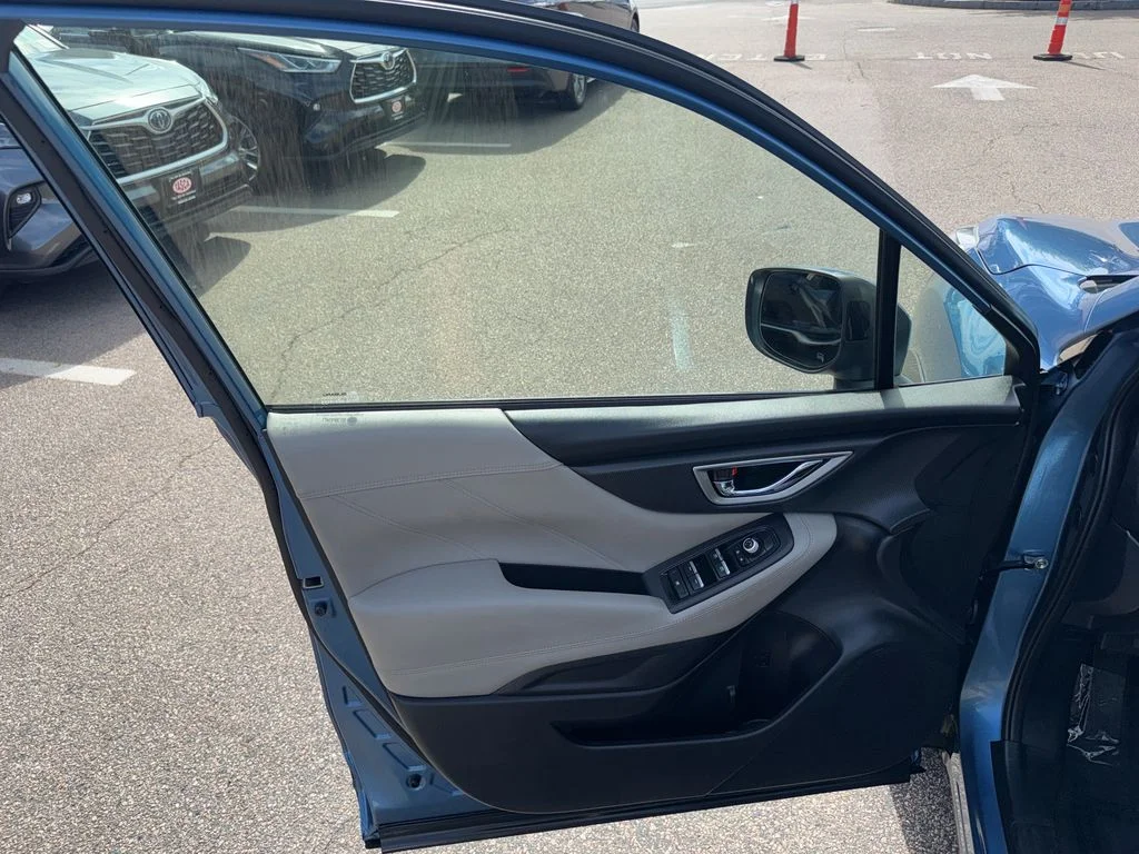 Used 2019 Blue Subaru Limited image 32