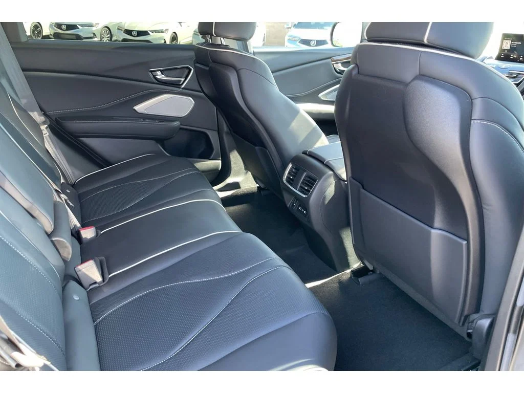 Used 2023 Liquid Carbon Metallic Acura w/Advance Package image 17