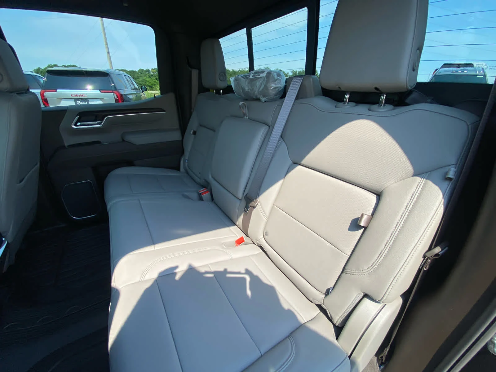 New 2026 Onyx Black GMC SLT image 23