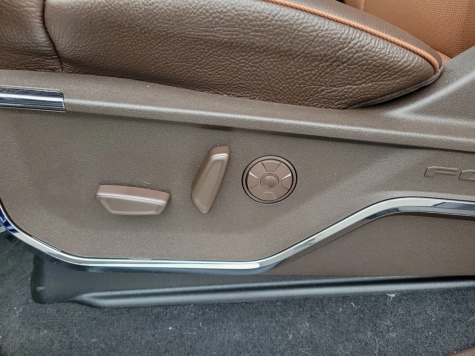 New 2026 Argon Blue Metallic Ford F-250&reg; King Ranch&reg; image 13